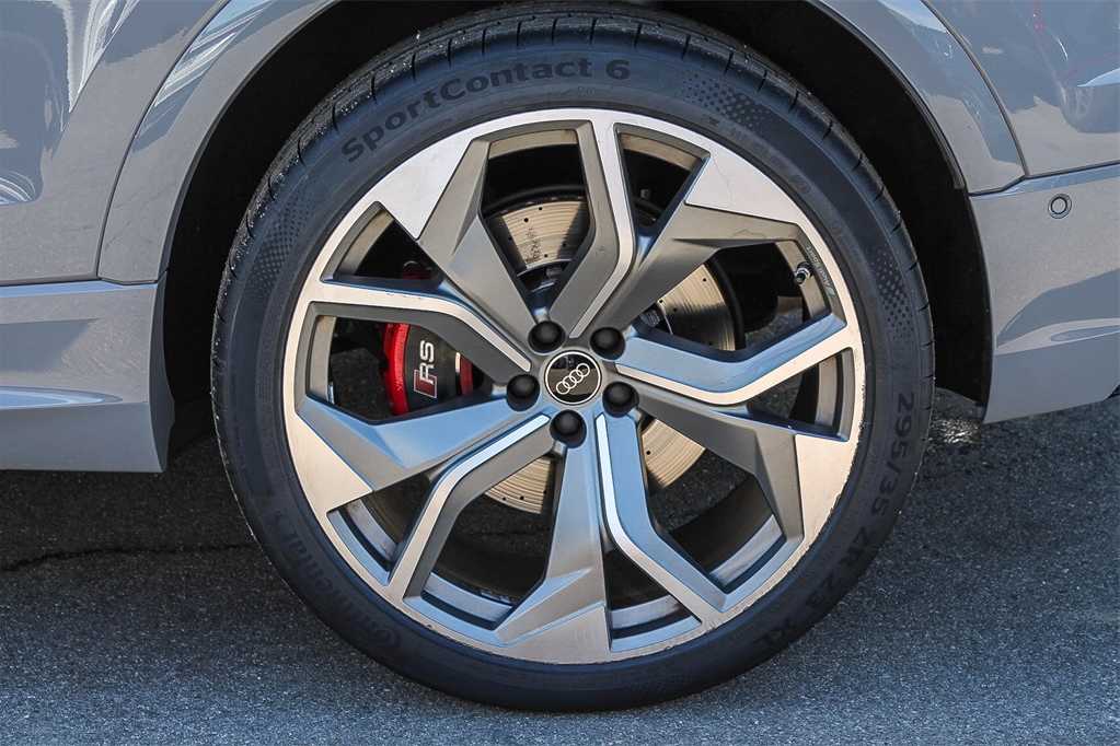 Thumbnail: 2023 Audi RS Q8 - 11