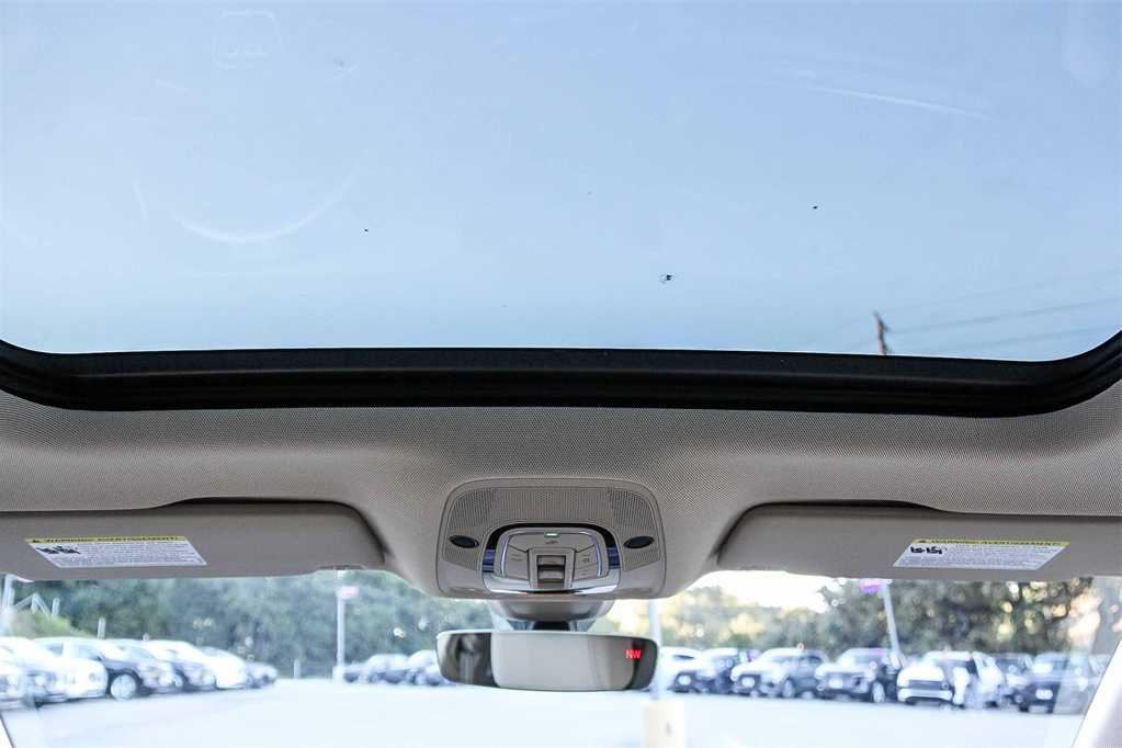 Thumbnail: 2022 Audi Q5 - 12