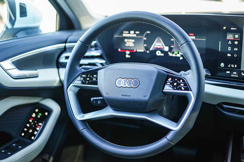 Thumbnail: 2025 Audi A5 - 15