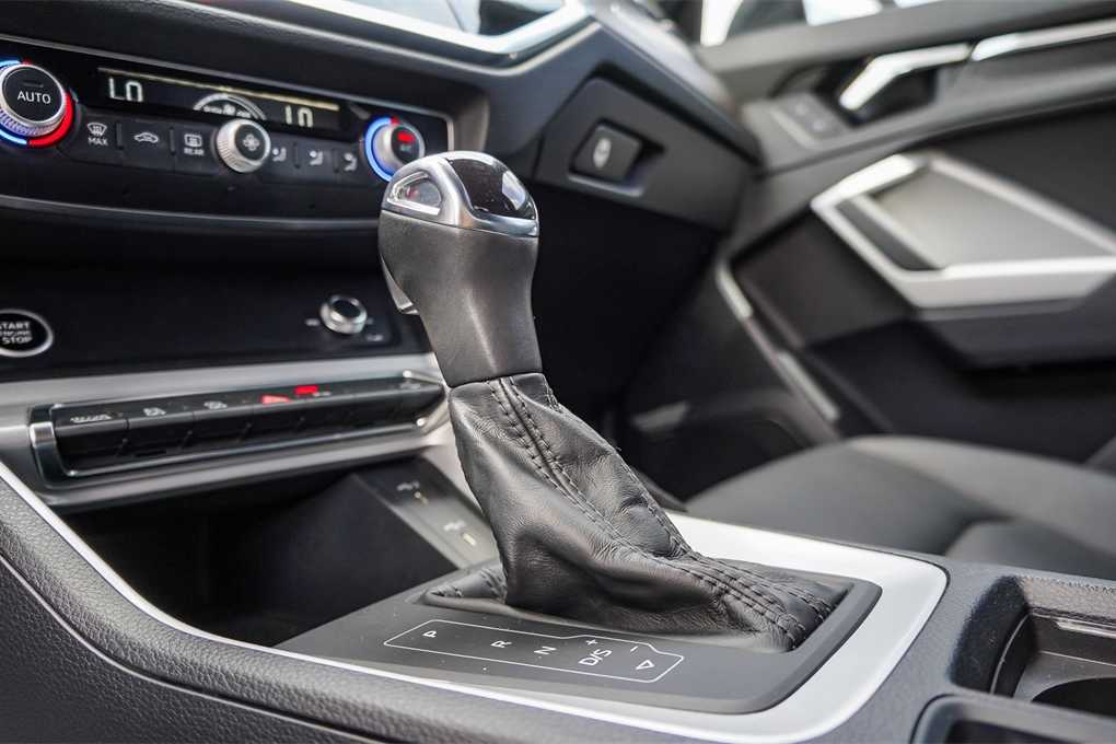 Thumbnail: 2022 Audi Q3 - 25