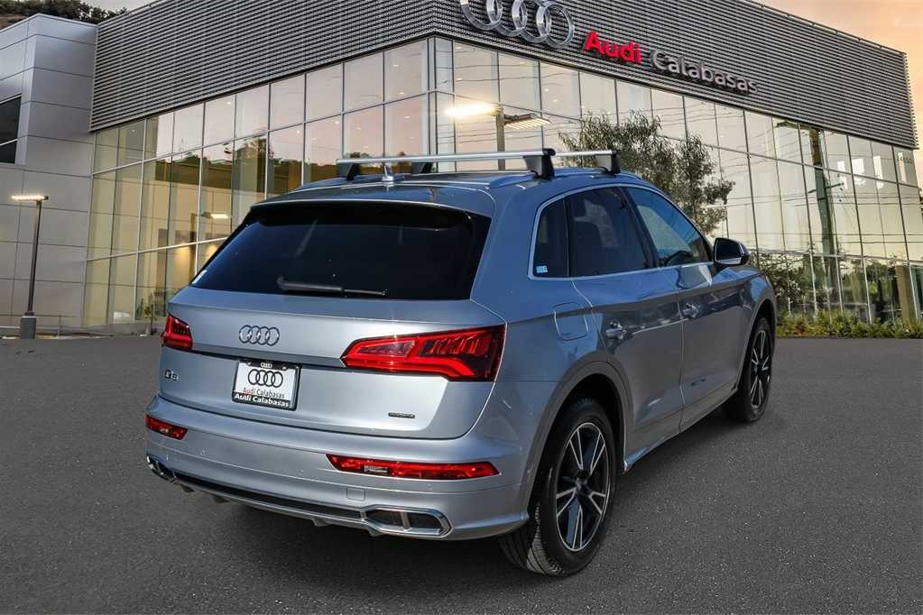 Thumbnail: 2020 Audi Q5 - 3