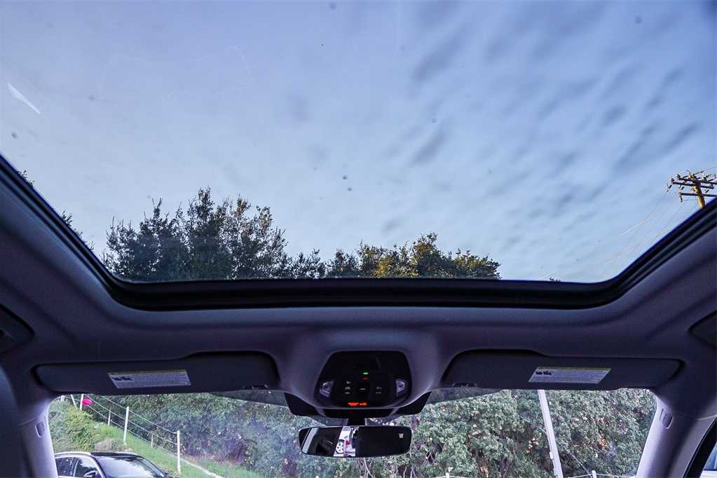 Thumbnail: 2025 Audi Q5 - 18