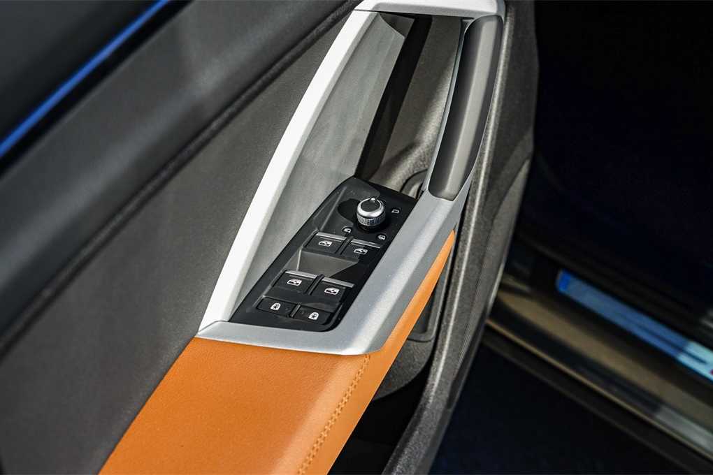 Thumbnail: 2025 Audi Q3 - 20