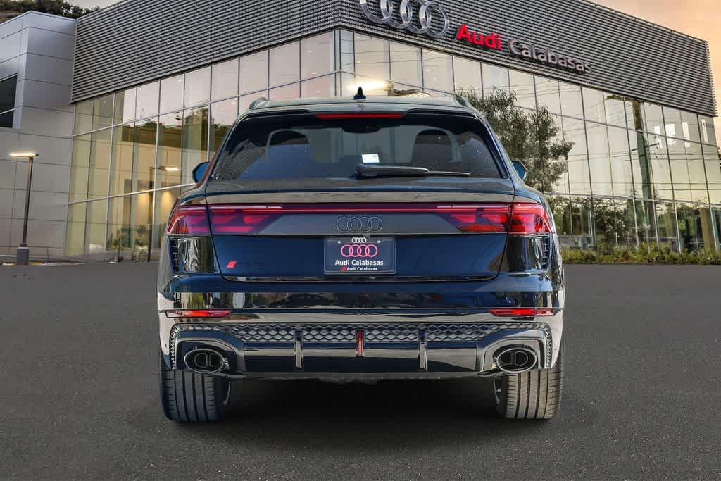 Thumbnail: 2026 Audi RS Q8 - 5