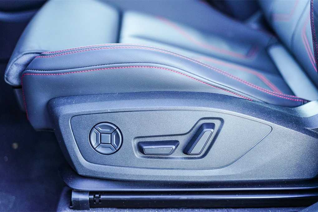 Thumbnail: 2025 Audi Q3 - 20