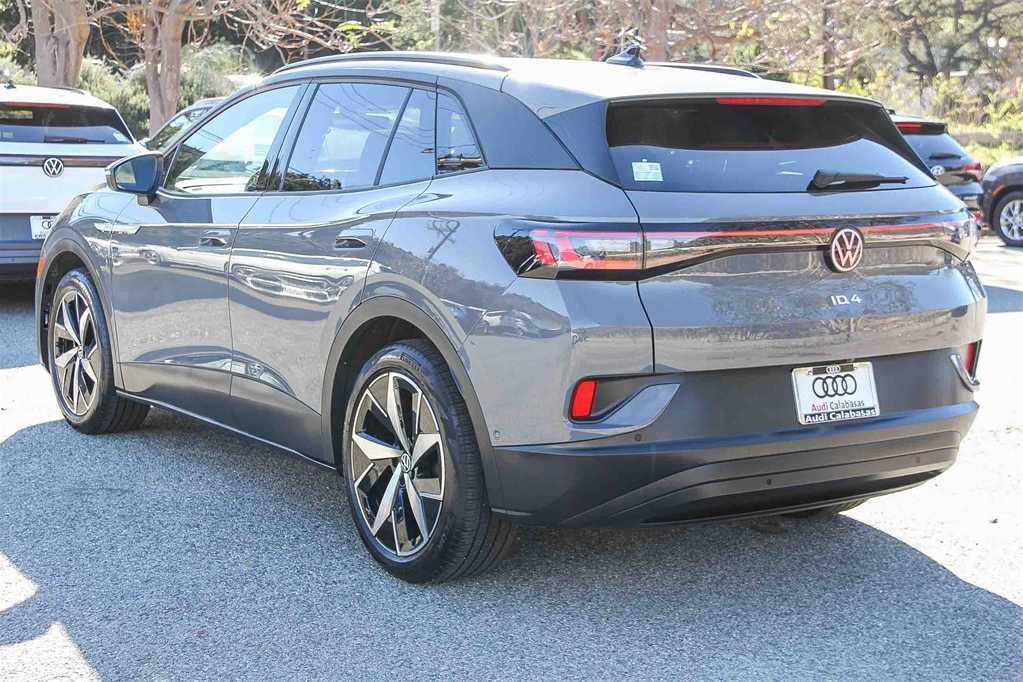 Thumbnail: 2023 Volkswagen ID.4 - 2