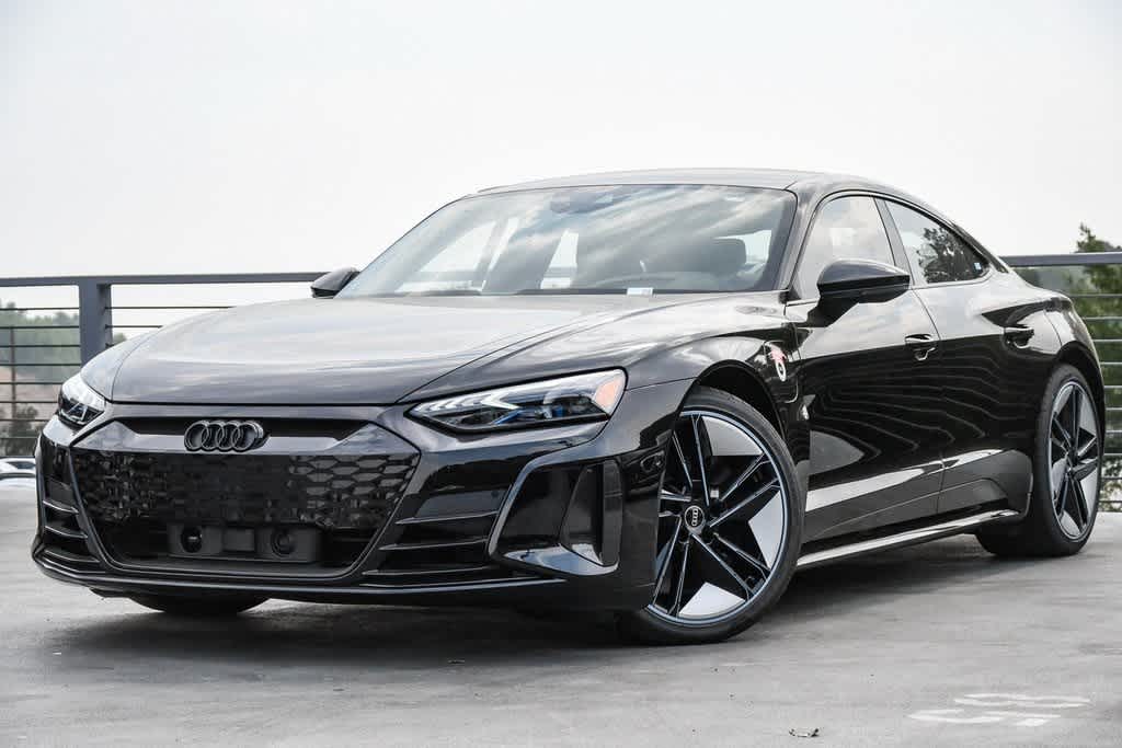 2024 Audi e-tron GT RS Hero Image