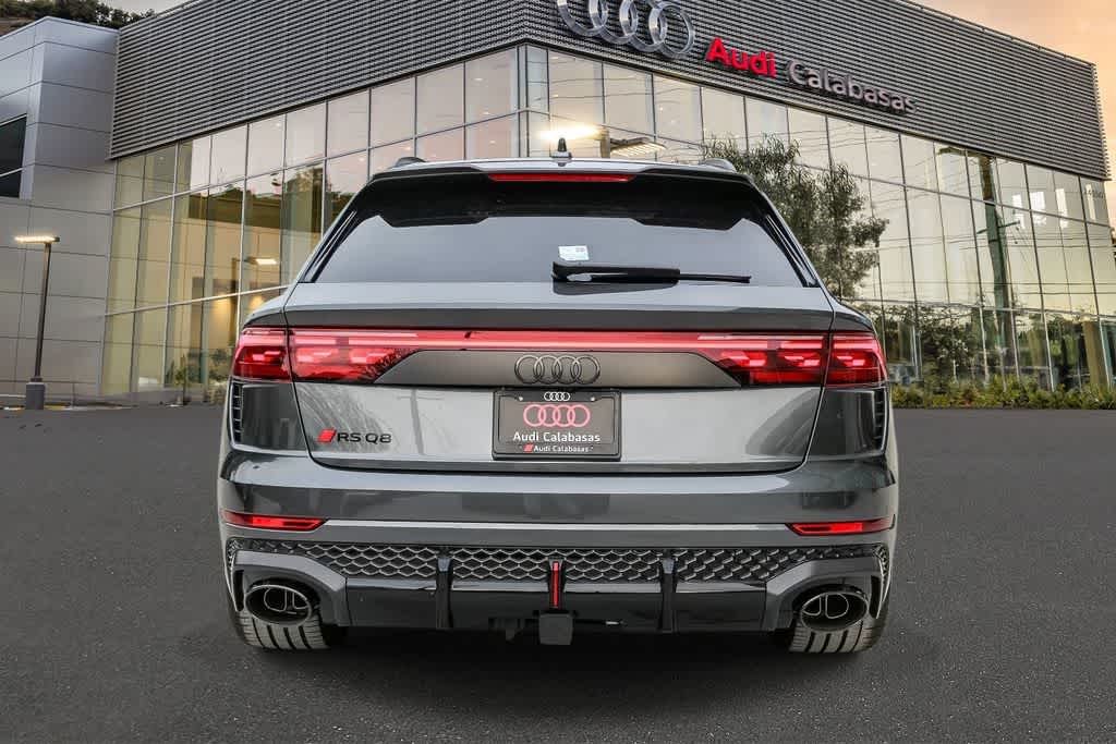 Thumbnail: 2026 Audi RS Q8 - 3