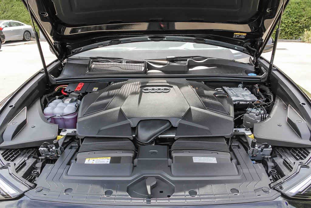 Thumbnail: 2026 Audi Q8 - 26