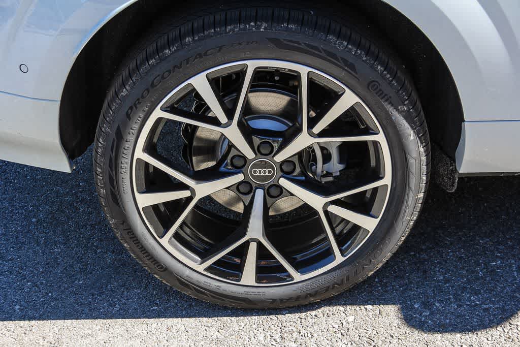 Thumbnail: 2026 Audi Q3 - 10