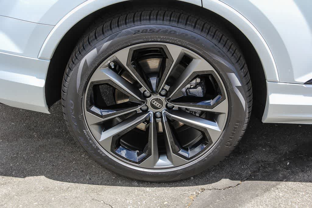 Thumbnail: 2026 Audi Q7 - 10