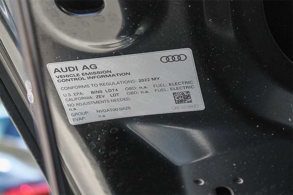 Thumbnail: 2022 Audi e-tron - 31