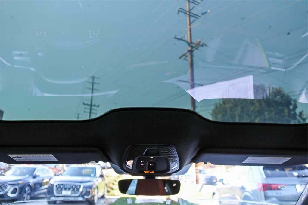 Thumbnail: 2025 Audi S5 - 12