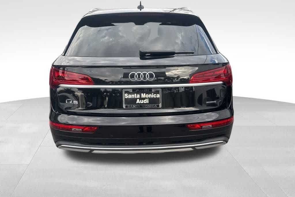 Thumbnail: 2022 Audi Q5 - 8