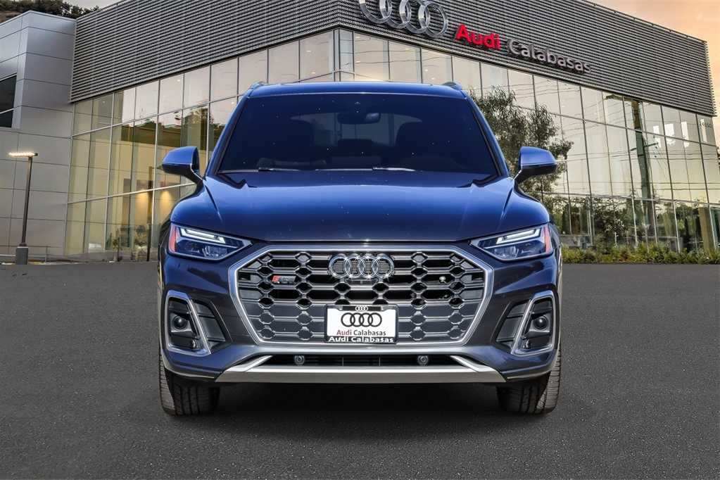 Thumbnail: 2022 Audi SQ5 - 6