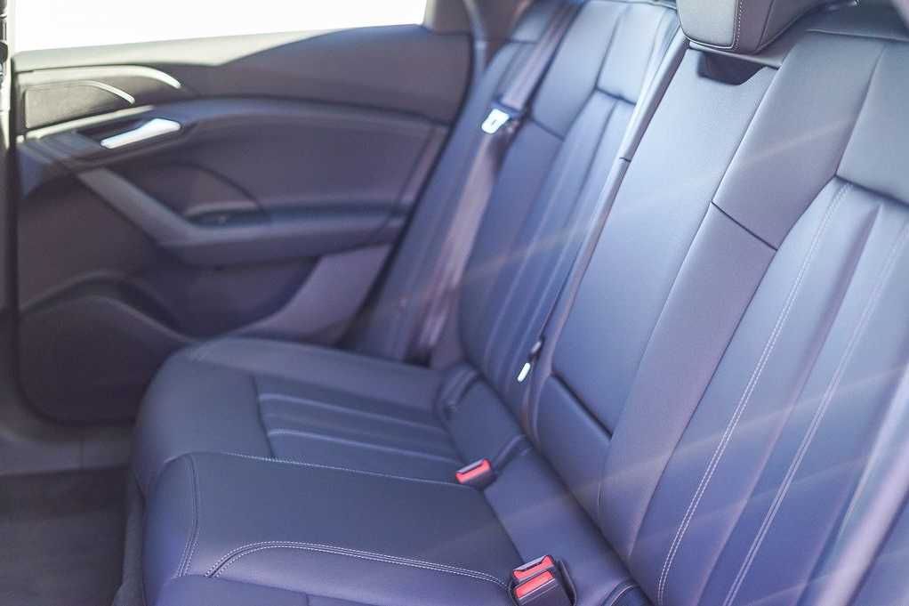 Thumbnail: 2025 Audi e-tron S - 19