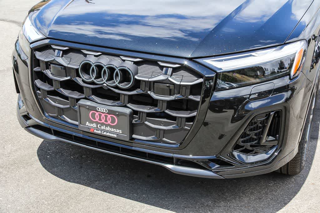 Thumbnail: 2026 Audi Q7 - 8