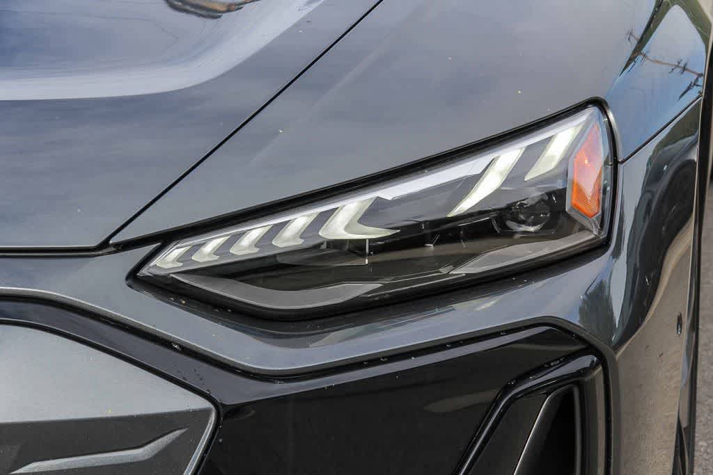 Thumbnail: 2026 Audi e-tron GT - 7