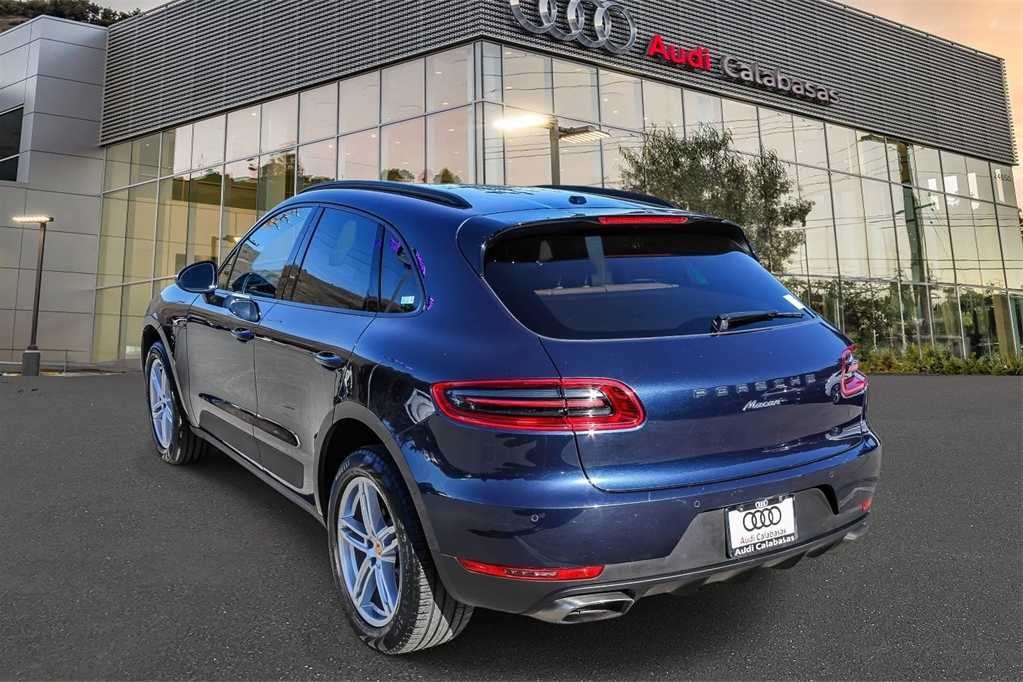 Thumbnail: 2018 Porsche Macan - 2