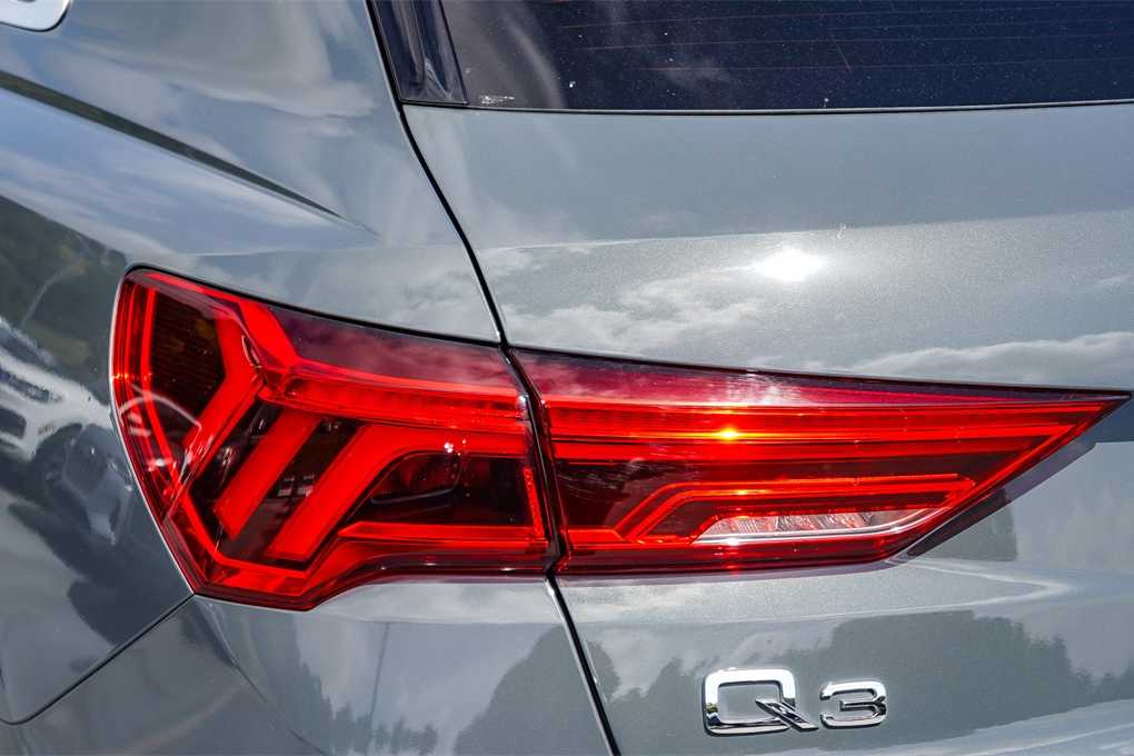 Thumbnail: 2022 Audi Q3 - 7