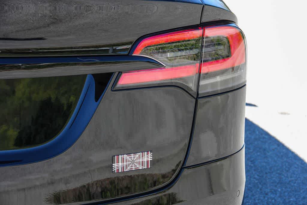 Thumbnail: 2022 Tesla Model X - 11