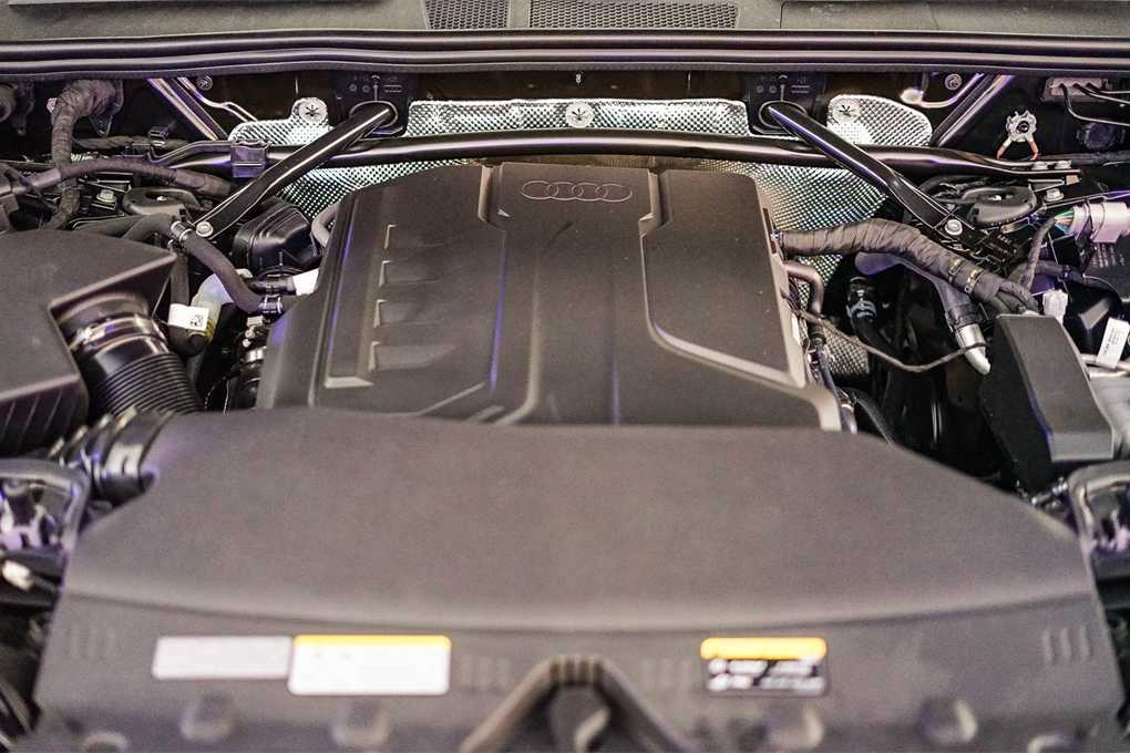 Thumbnail: 2025 Audi Q5 - 24