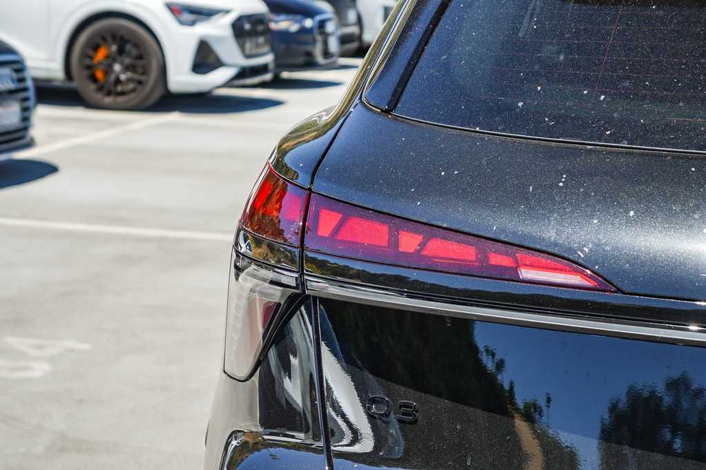 Thumbnail: 2026 Audi Q3 - 7