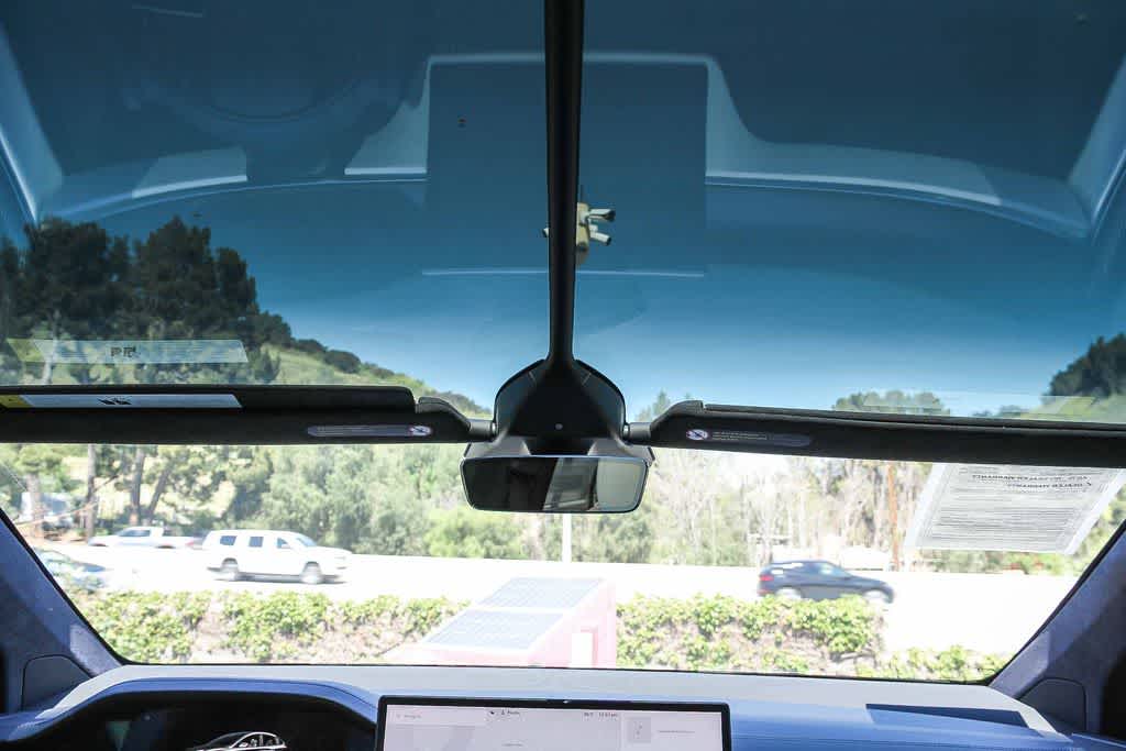 Thumbnail: 2022 Tesla Model X - 12