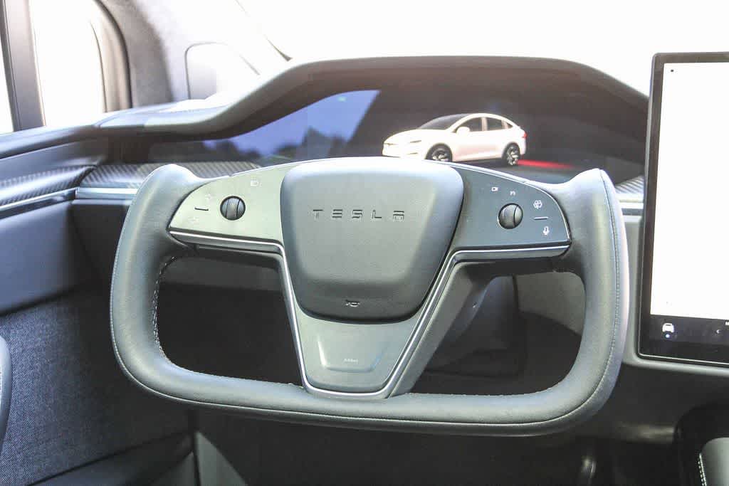 Thumbnail: 2022 Tesla Model X - 16