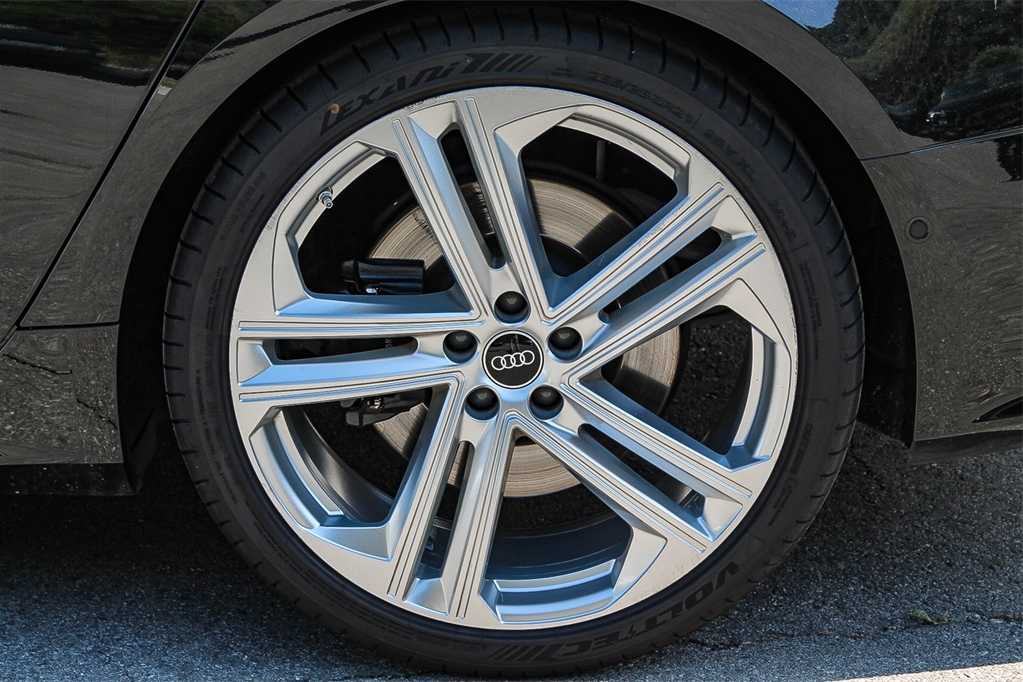 Thumbnail: 2022 Audi S7 - 11