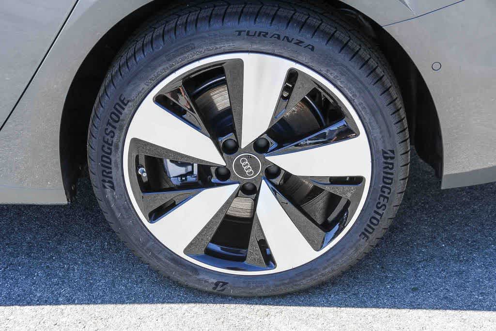 Thumbnail: 2025 Audi A5 - 10