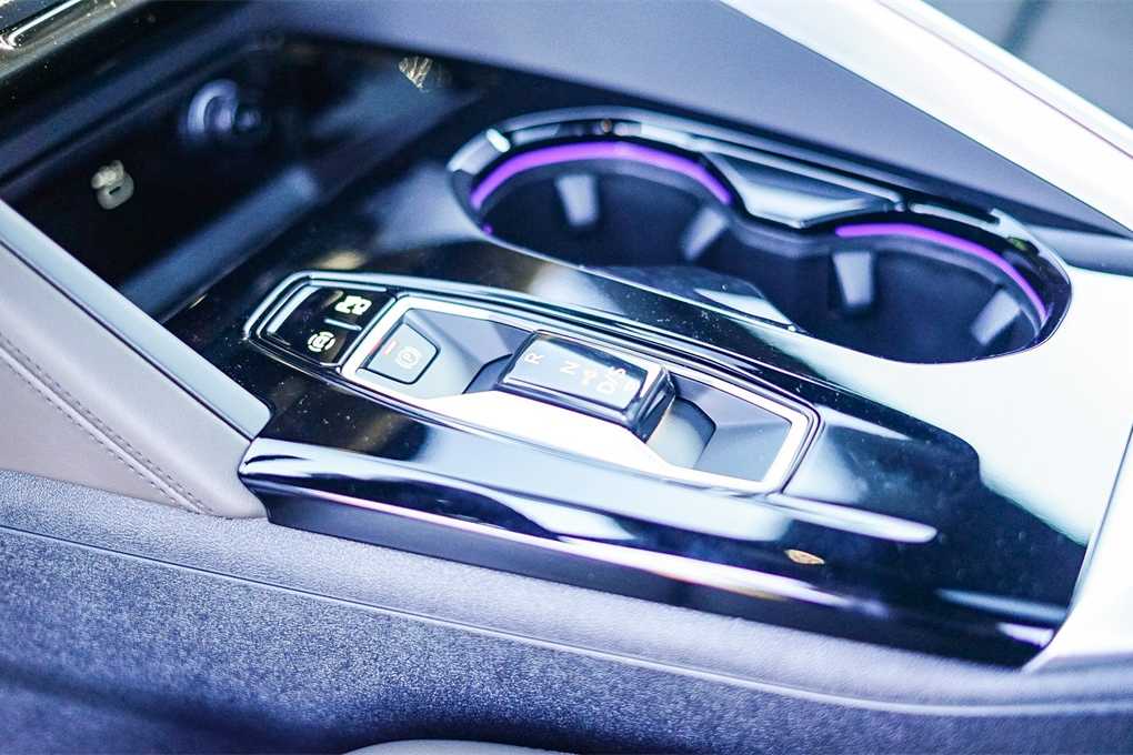 Thumbnail: 2025 Audi Q5 - 18