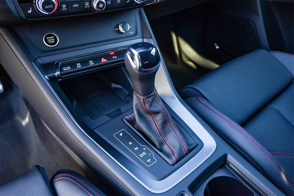 Thumbnail: 2025 Audi Q3 - 22