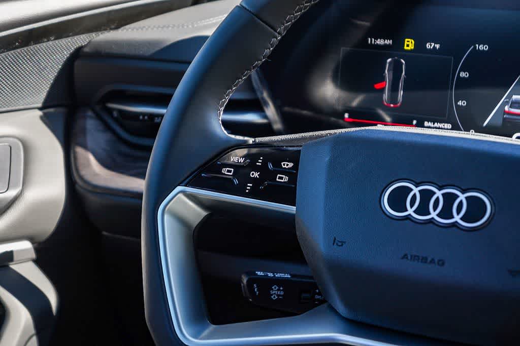 Thumbnail: 2025 Audi Q5 - 16