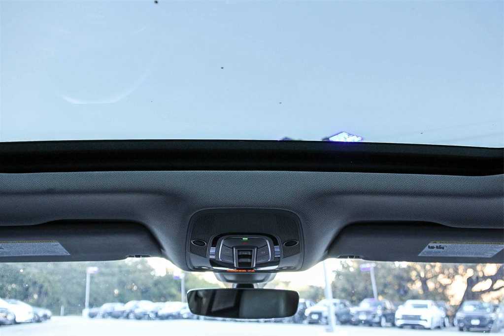 Thumbnail: 2022 Audi Q5 - 12