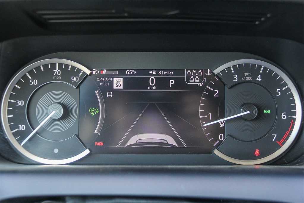 Thumbnail: 2021 Land Rover Discovery Sport - 23