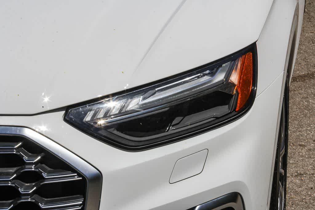 Thumbnail: 2023 Audi SQ5 - 7