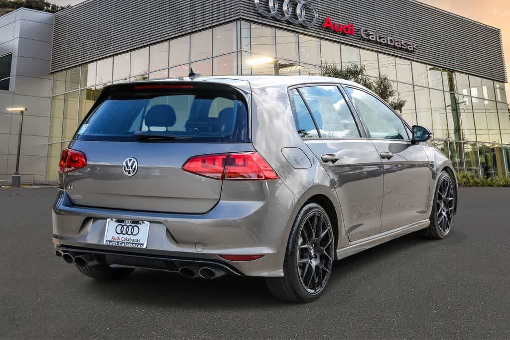 Thumbnail: 2017 Volkswagen Golf - 4