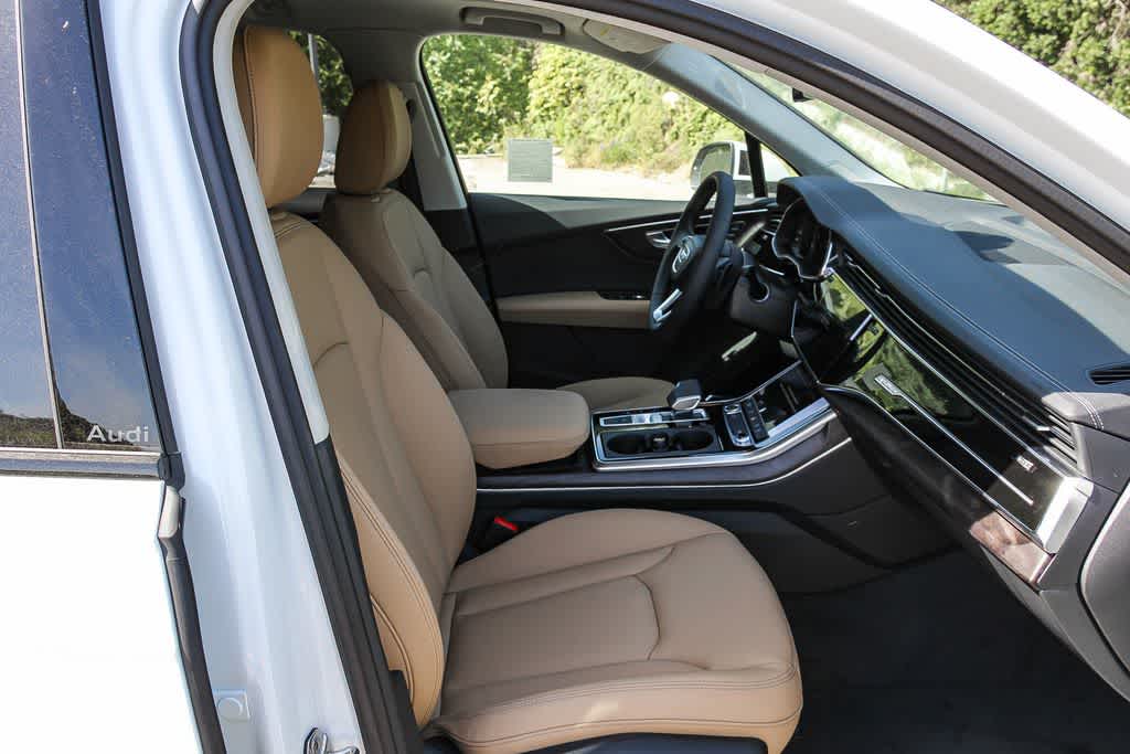 Thumbnail: 2026 Audi Q7 - 18