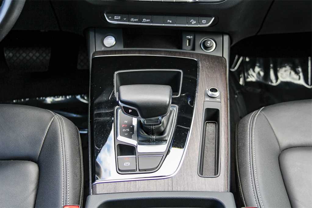 Thumbnail: 2023 Audi Q5 - 14