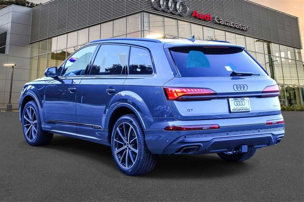 Thumbnail: 2025 Audi Q7 - 2