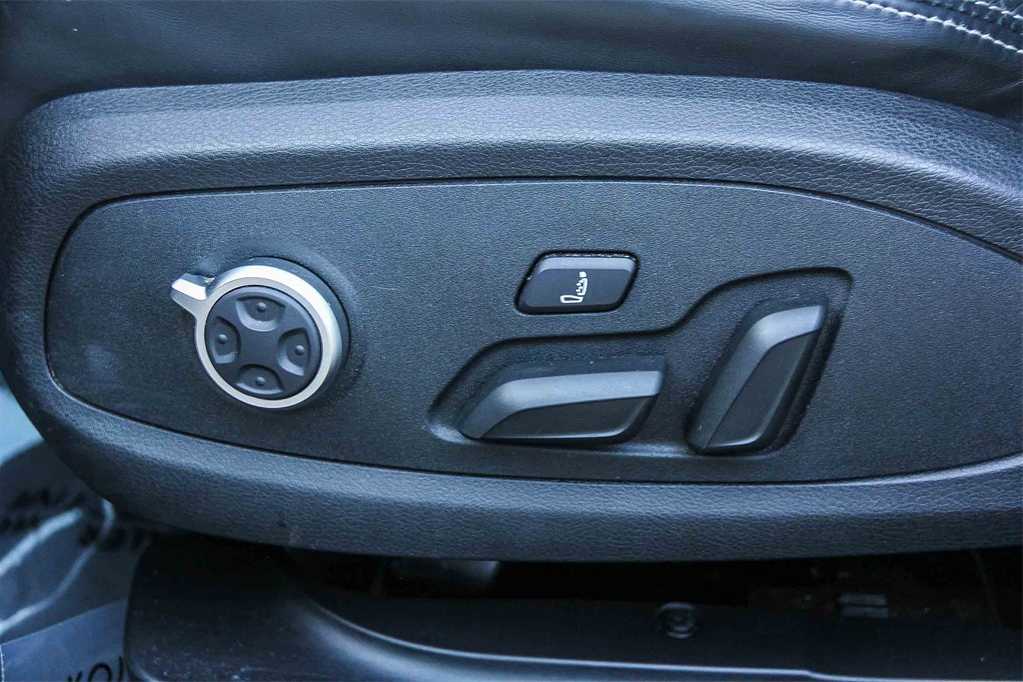 Thumbnail: 2023 Audi S4 - 20