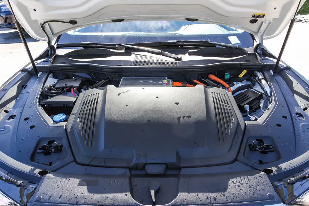 Thumbnail: 2023 Audi e-tron - 26