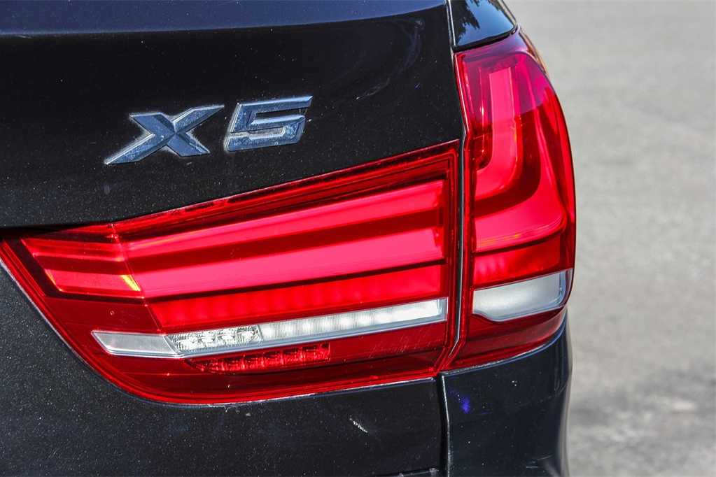 Thumbnail: 2016 BMW X5 - 11
