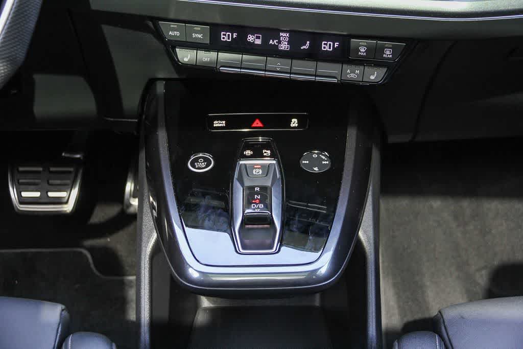 Thumbnail: 2025 Audi Q4 e-tron - 14