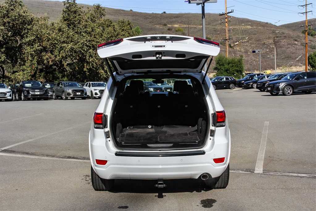 Thumbnail: 2018 Jeep Grand Cherokee - 26