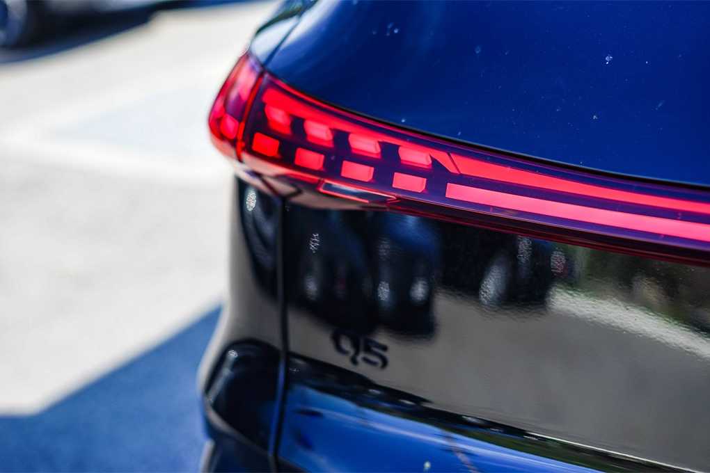 Thumbnail: 2025 Audi Q5 - 11