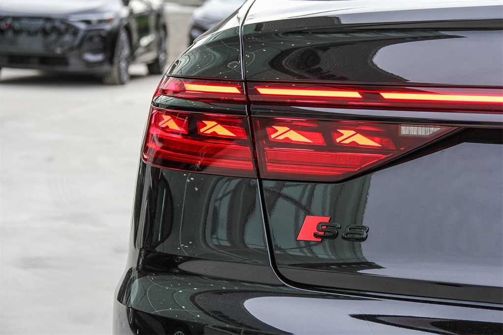 Thumbnail: 2026 Audi S8 - 11
