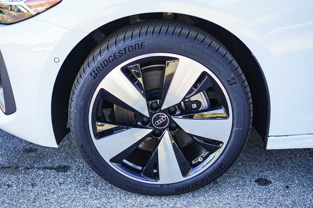 Thumbnail: 2025 Audi A5 - 9