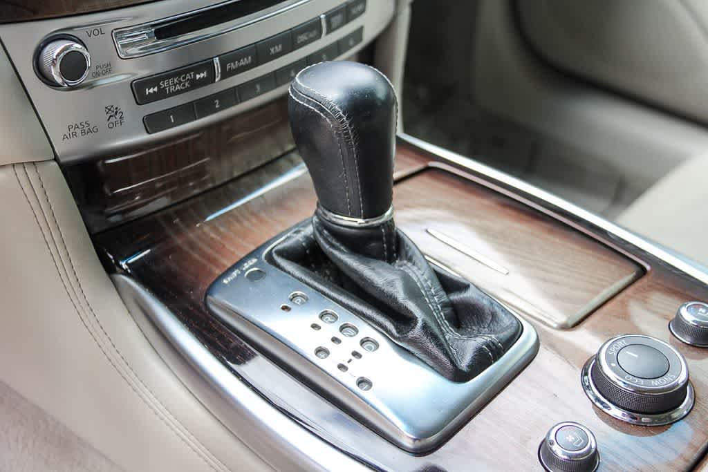 Thumbnail: 2015 INFINITI Q70 - 20